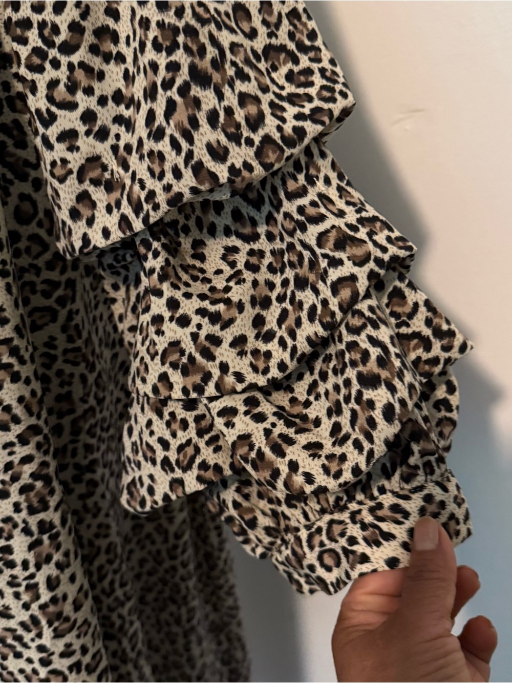 P Luca Milano Adorable high low top w/three quarter length sleeves with gathers - Picture 5 of 11
